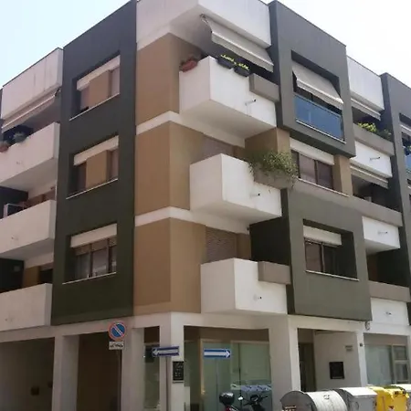 דירה Rossini Parking קליארי